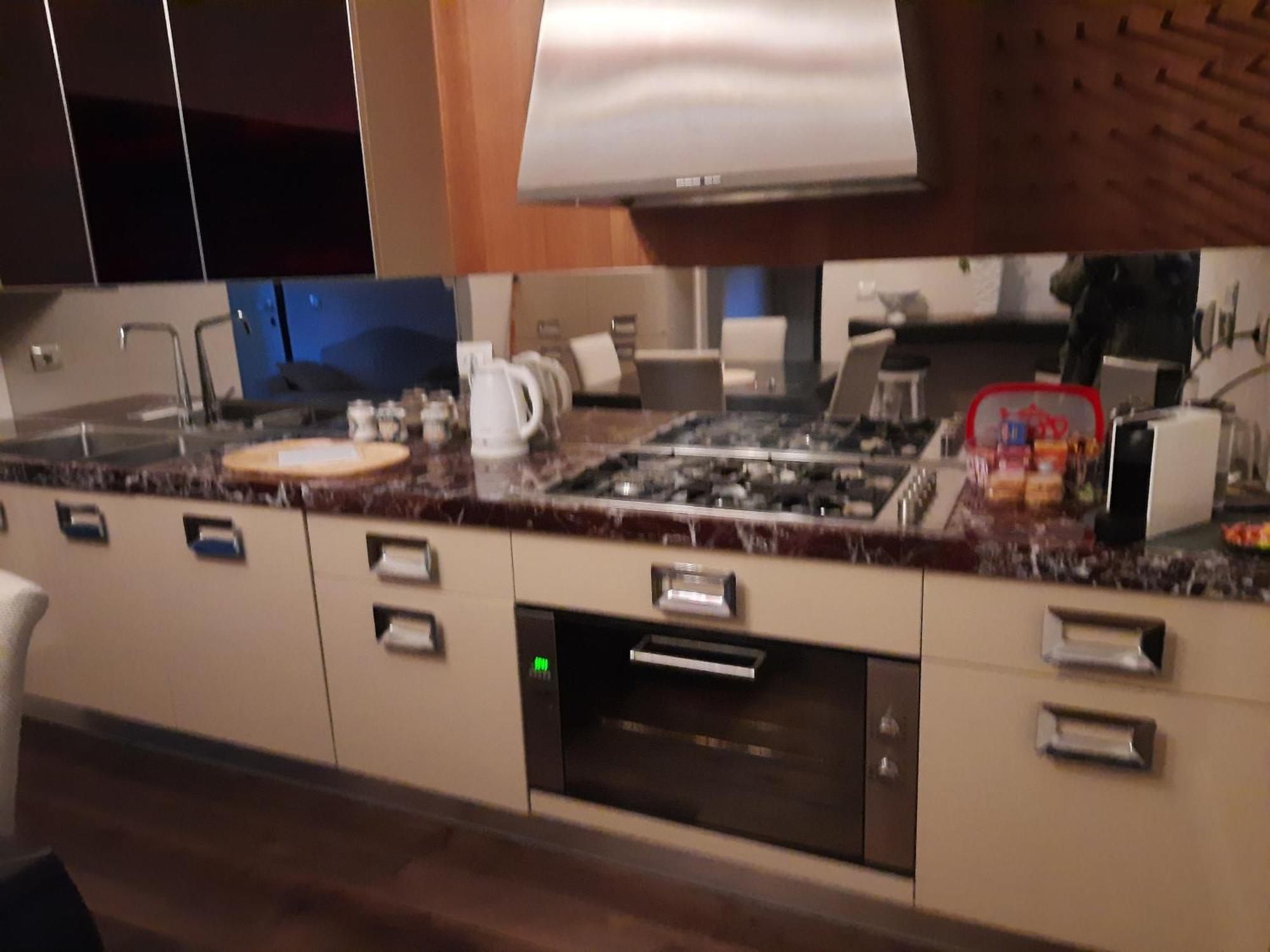 Bercos Deluxe Apartman Prato  Kültér fotó